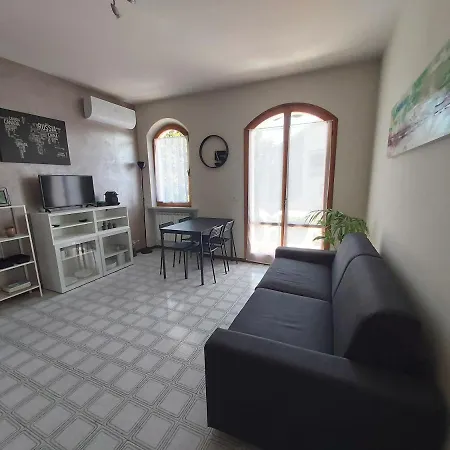 I Limoni Bilocale In Con Piscina